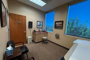 tv neurosurgery patient room 3