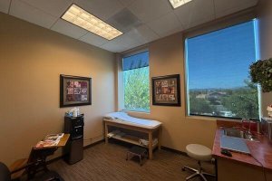 tv neurosurgery patient room2